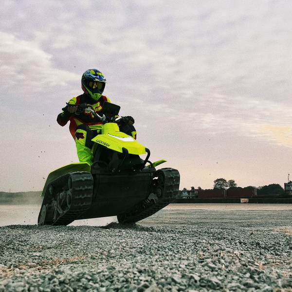 Nagy teljesítményű elektromos motoros szán off-road használatra